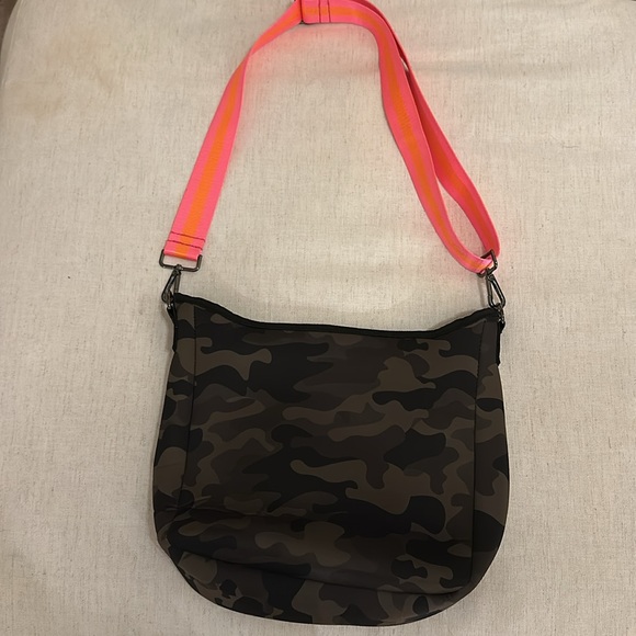 Haute shore camo crossbody  with Pink Strap